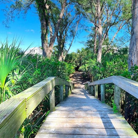 Anna Maria Island Runaway Tropical Dream-One Minute Walk To The Beach-Heated Pool Bradenton Beach Exteriér fotografie