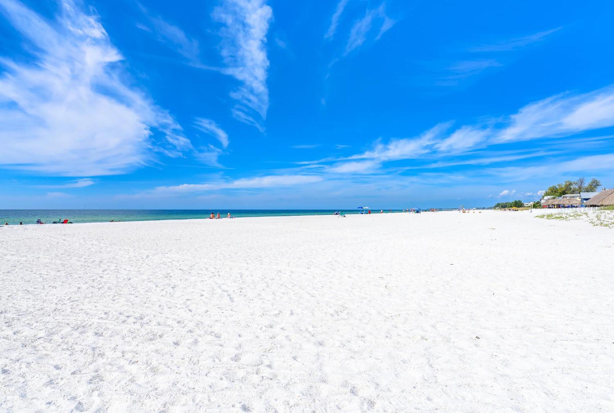 Anna Maria Island Runaway Tropical Dream-One Minute Walk To The Beach-Heated Pool Bradenton Beach Exteriér fotografie
