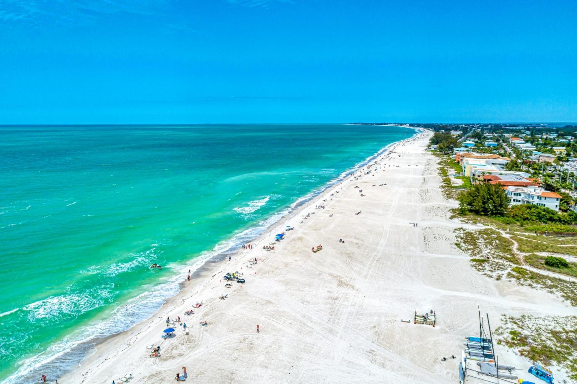 Anna Maria Island Runaway Tropical Dream-One Minute Walk To The Beach-Heated Pool Bradenton Beach Exteriér fotografie