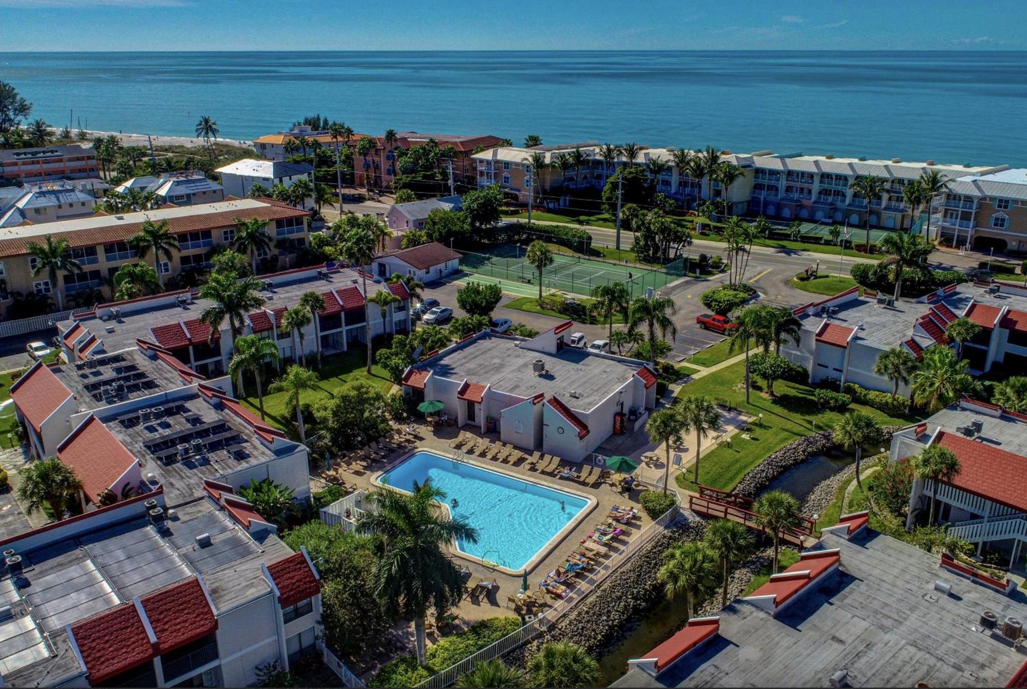 Anna Maria Island Runaway Tropical Dream-One Minute Walk To The Beach-Heated Pool Bradenton Beach Exteriér fotografie
