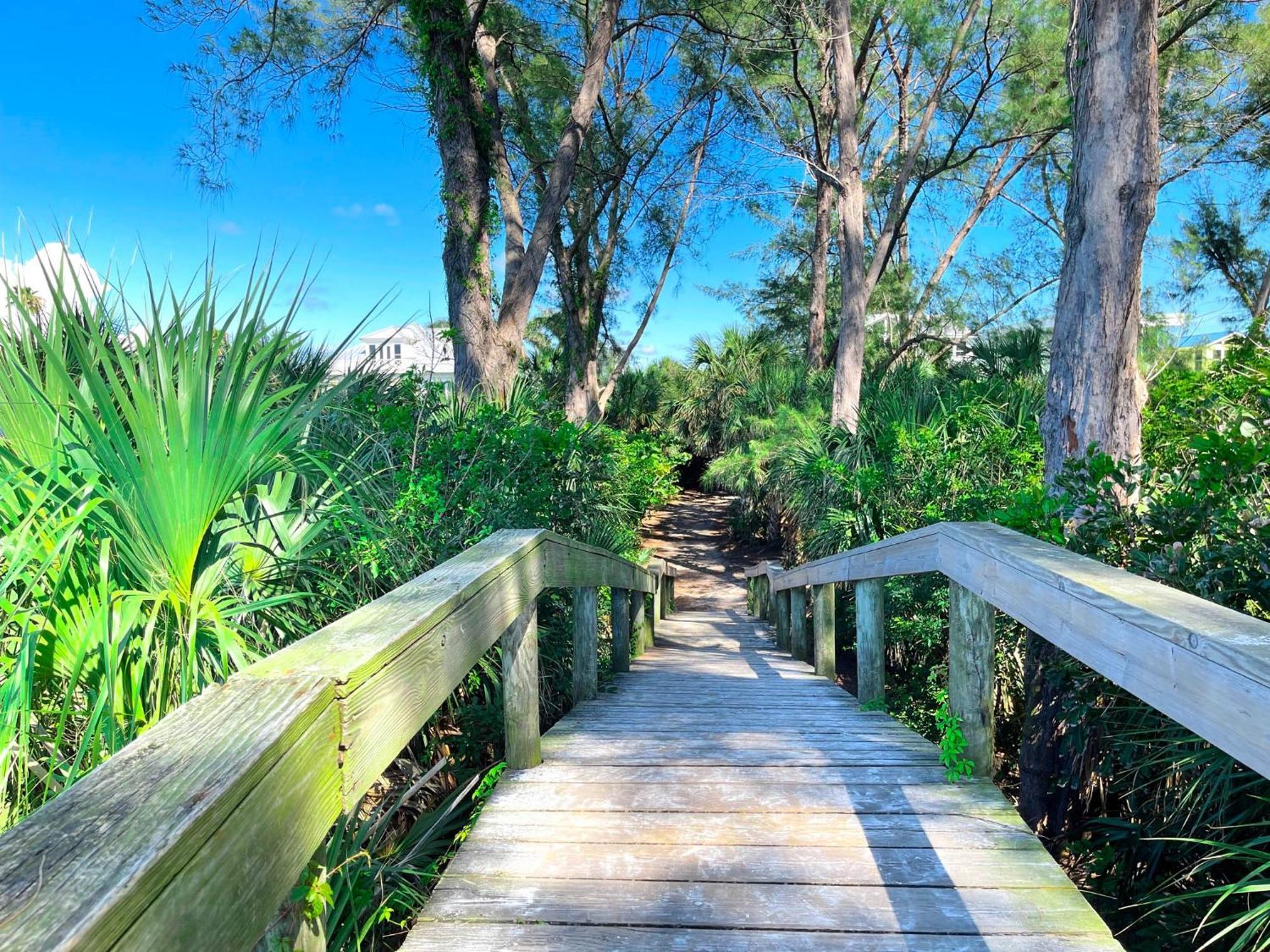Anna Maria Island Runaway Tropical Dream-One Minute Walk To The Beach-Heated Pool Bradenton Beach Exteriér fotografie