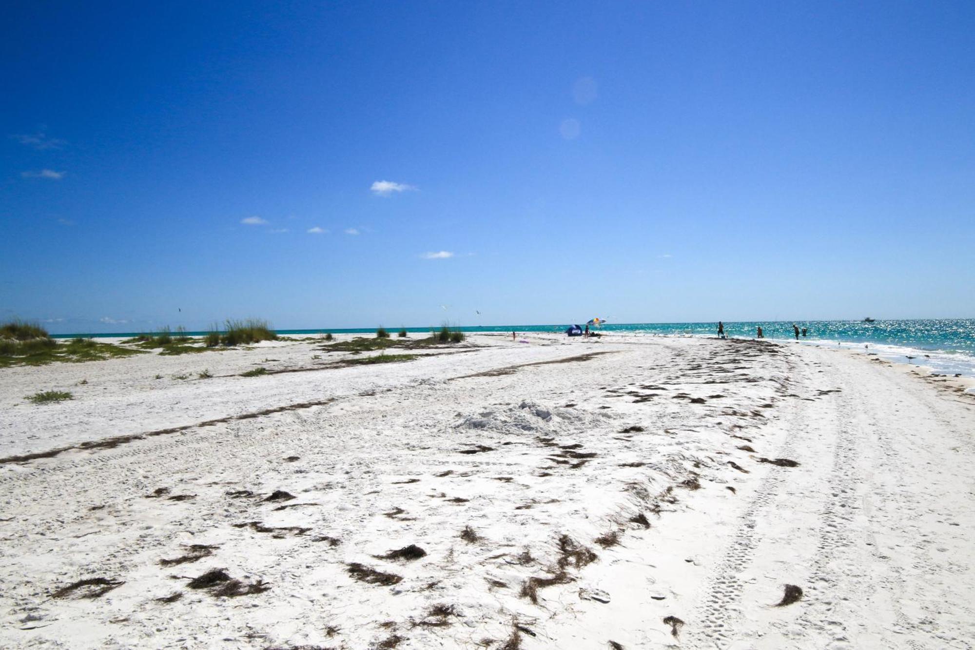 Anna Maria Island Runaway Tropical Dream-One Minute Walk To The Beach-Heated Pool Bradenton Beach Exteriér fotografie