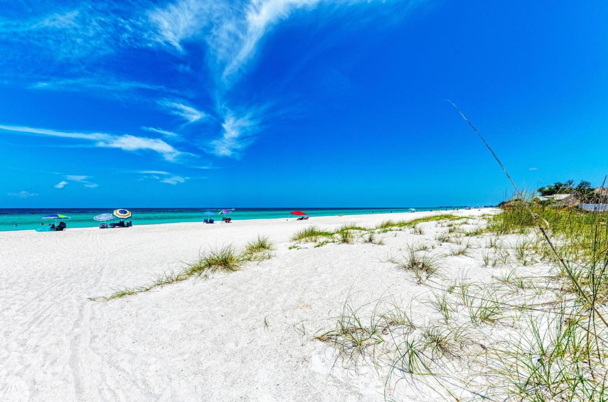 Anna Maria Island Runaway Tropical Dream-One Minute Walk To The Beach-Heated Pool Bradenton Beach Exteriér fotografie