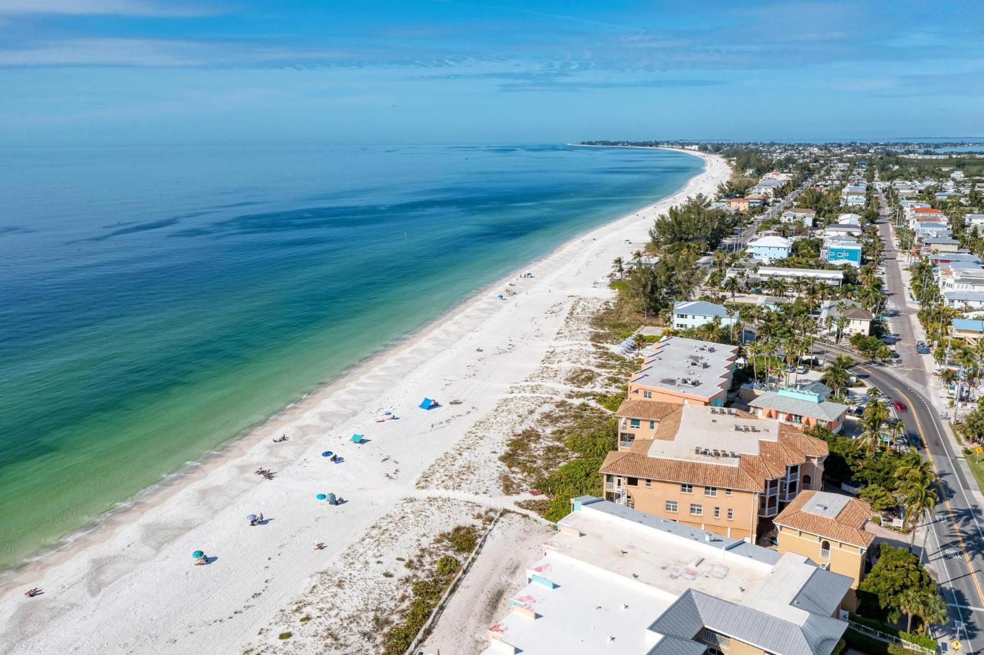 Anna Maria Island Runaway Tropical Dream-One Minute Walk To The Beach-Heated Pool Bradenton Beach Exteriér fotografie